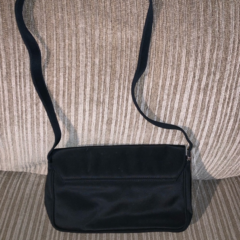 ✅ Little black purse